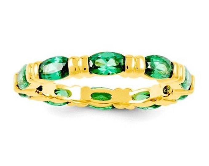 Jackie Kennedy 10-Year Anniversary Ring - JBK Gold Ring with Emerald Green Stones