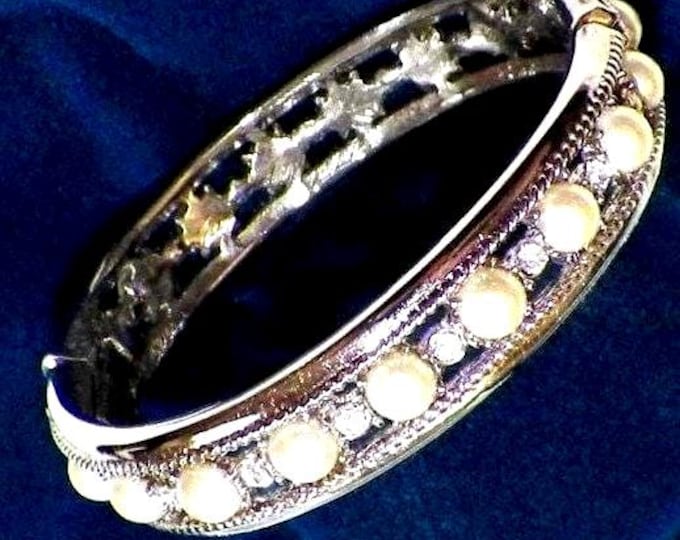 Jackie Kennedy PEARL Bracelet JBK Silver and Pearl Hinged Bangle Gift for Her June Birthday Size 7 - 135ab