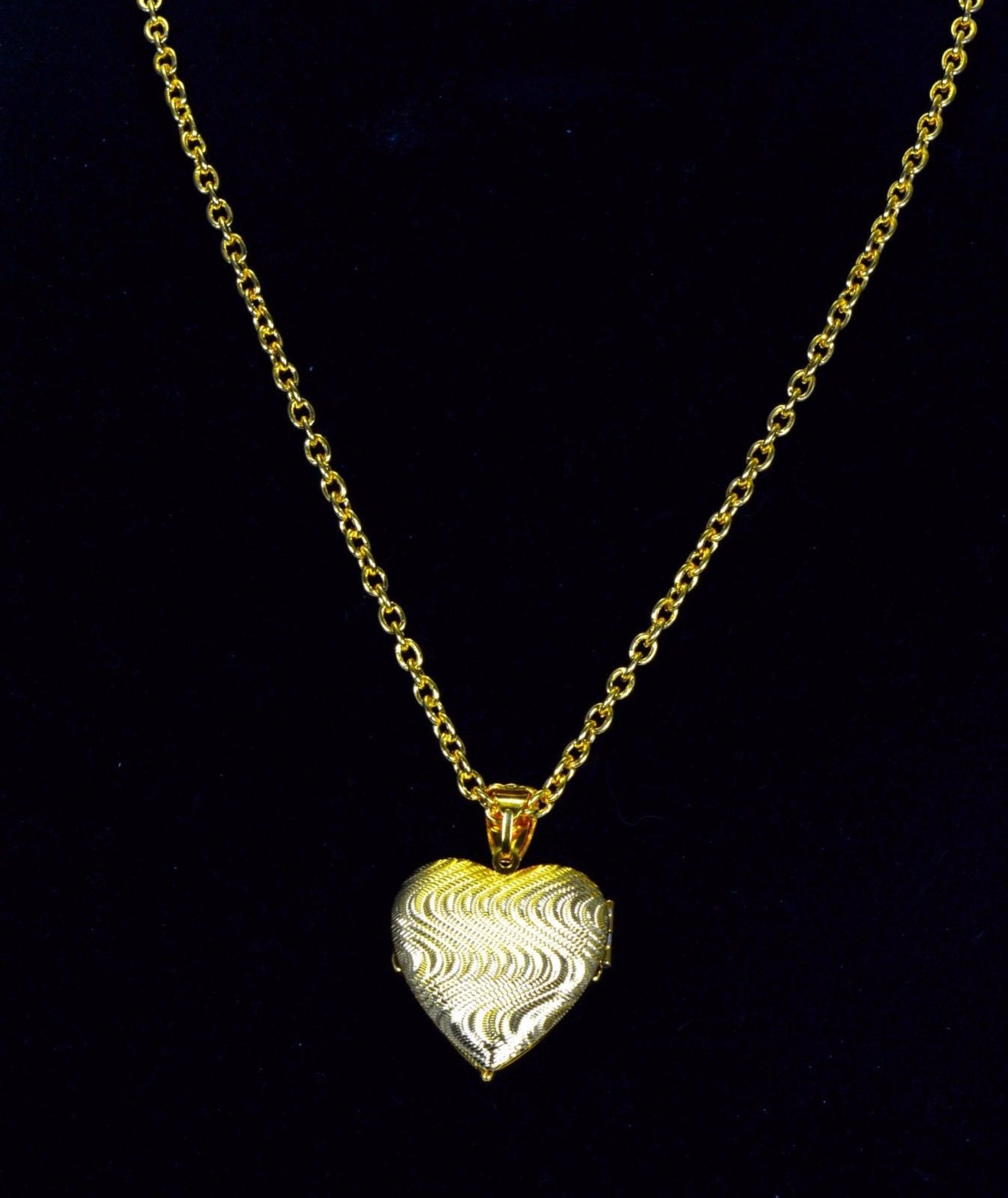 Joan Rivers Necklace Heart Locket with Crystals S2023