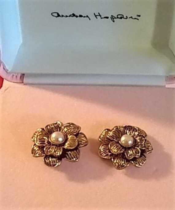 Audrey Hepburn Earrings - Gold Tone with Pearl Cen