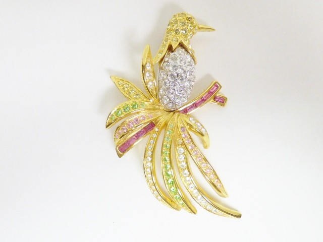Nolan Miller Bird Brooch - Gold Tone with Stones and Crystals - S2319