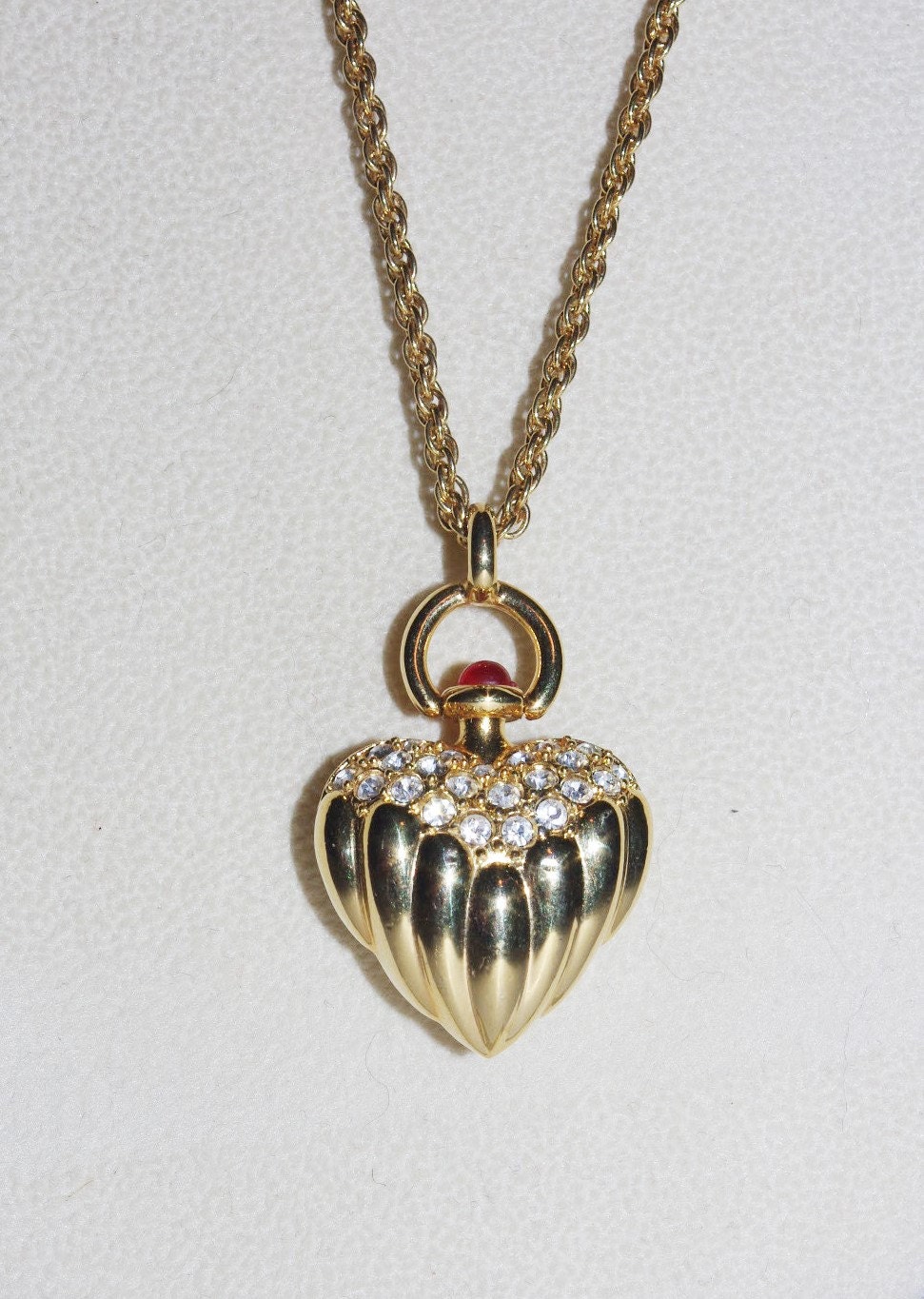 RESERVED FOR LIN Joan Rivers Ribbed Heart Necklace S2276