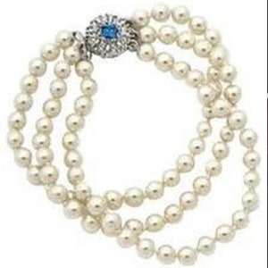 JBK Pearl Bracelet: Jackie Kennedy Style Triple Strand, Faux Sapphire Clasp