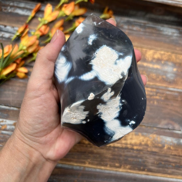 Orca Agate Flame - Crystals