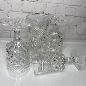 Anchor Hocking Wexford Wine Glasses – Set of Four