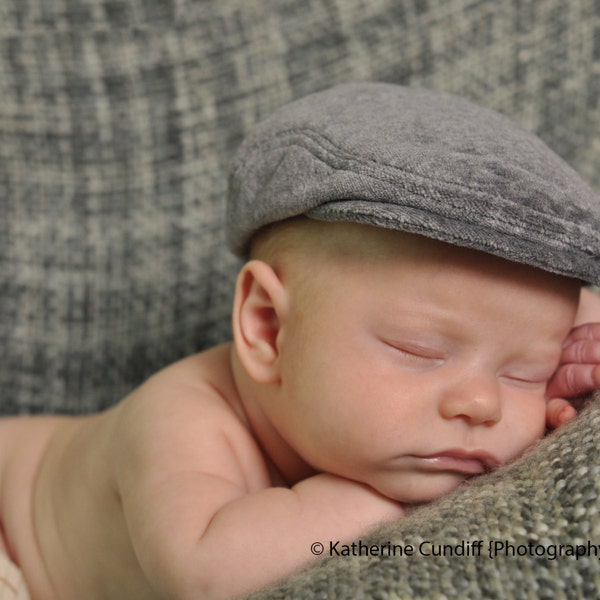 Newborn baby hat, newborn photo prop hat, gray cotton baby newsboy hat, baby photography prop flat cap, newborn hat -  made to order