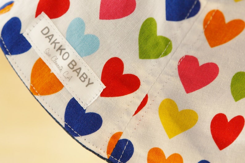 Heart Print Baby Sun Hat - Reversible Denim Toddler Hat, Made to Order imagem 2