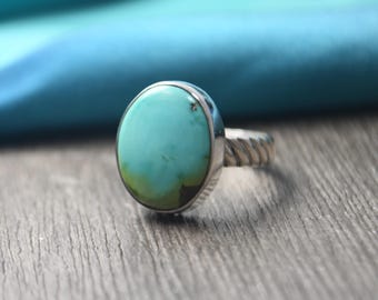 Handgemaakte turkooizen ring: sterlingzilveren gedraaide touwband, maat 5
