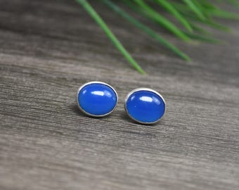 Puces d'oreilles calcédoine bleue, argent sterling, pierres précieuses sur tige