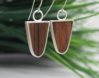 Boucles d'oreilles en palissandre de Bolivie et argent sterling, style pendentif, design organique moderne