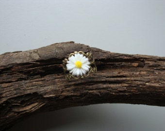Anillo flor blanca