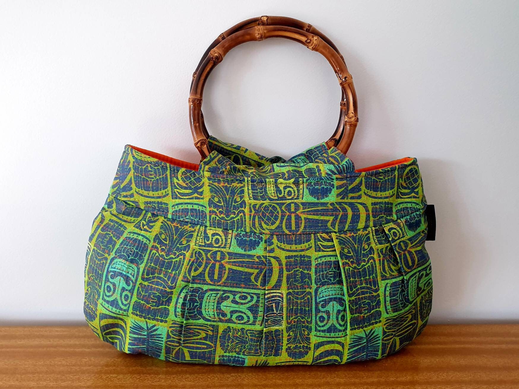 ◆◇✴︎TIKI ✴︎Bamboo Bag◆◇✴︎新品未使用✴︎ Way Back When Carry-Bag with Bamboo Handles (BAG ONLY