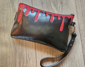 Sac à main d'halloween avec éclaboussures de sang, pochette, bracelet, effrayant, vinyle scintillant, vinyle scintillant, film d'horreur, terrifiant, cadeau pour les amoureux d'Halloween