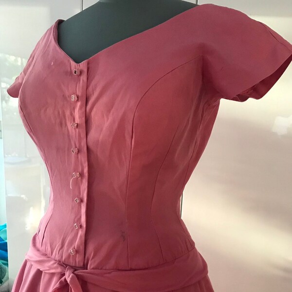 1950s Dress / Vintage 50s Dress / Flamingo Bubble Gum Pink Cotton Sundress / /Theo of California
