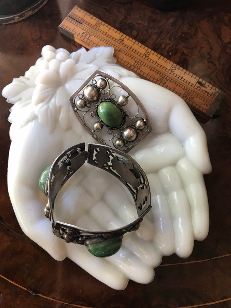 SaleVintage Early Mexican Bracelet and Brooch Set Taxco Green turquoise and silver image 2