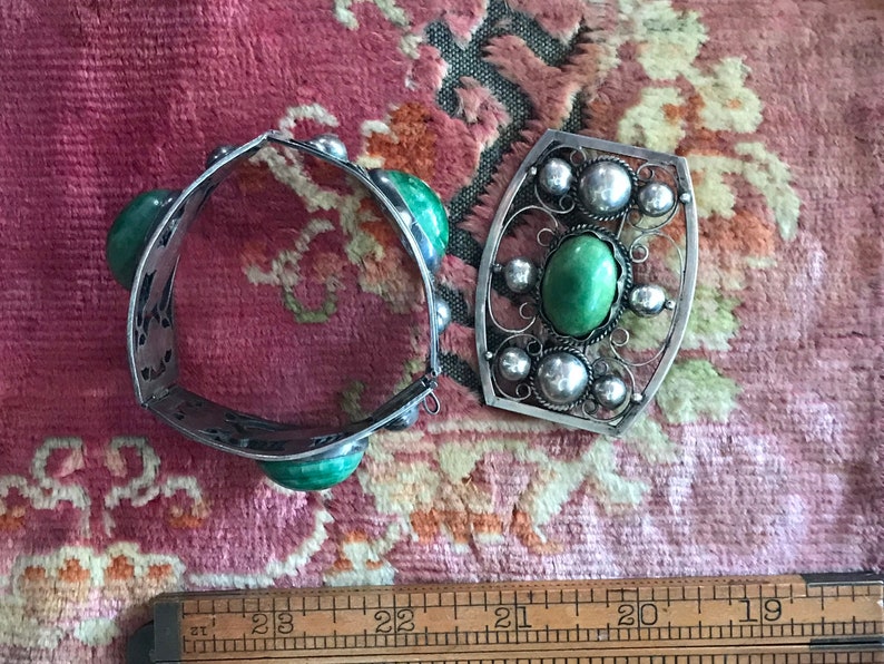 SaleVintage Early Mexican Bracelet and Brooch Set Taxco Green turquoise and silver image 5