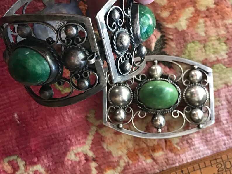 SaleVintage Early Mexican Bracelet and Brooch Set Taxco Green turquoise and silver image 3