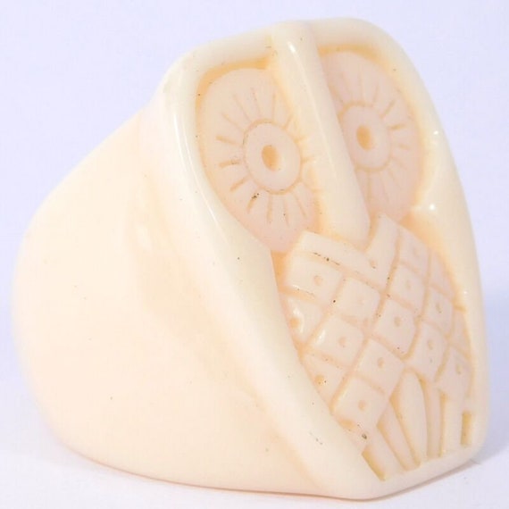 Whimsical Wise Old Owl Ring Carved Celluloid Size… - image 2