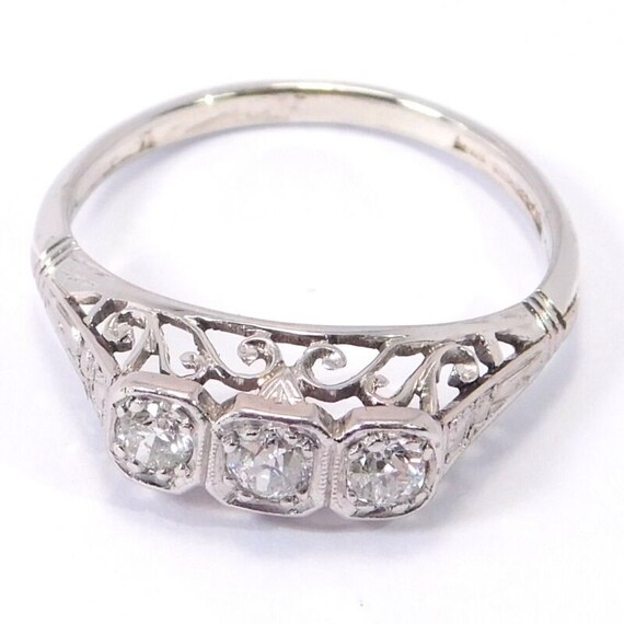 Edwardian 18k White Gold Diamond Filigree 3 Stone… - image 1