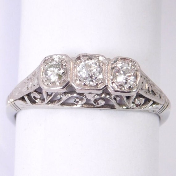 Edwardian 18k White Gold Diamond Filigree 3 Stone… - image 9