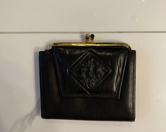 amity cowhide wallet