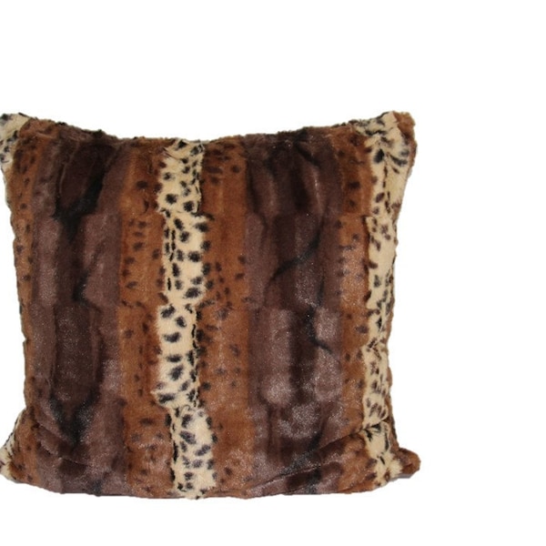 20x20 Leopard Faux-Fur Pillow Cover, Animal Print - Brown Gold