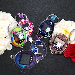 Tamagotchi Ghost Shaker Charm with Blind Bag Ghosts - 6 different ghosts!