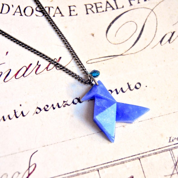 Collier cocotte pliée façon origami en pâte polymère - collier origami, collier pâte polymère, collier cocotte