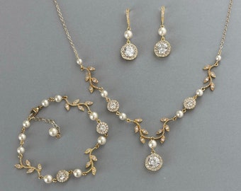 Handmade bridal jewelry, earrings, necklace, bracelet set. Genuine Swarovski pearls & Zirconia crystal jewelry. Yellow gold plated - CB138