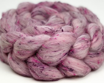 Tweed and Merino Wool Blend 'Pretty in Pink' 4oz Combed Top. Hand Spinning, Wet Felting Roving Fiber - Pink wool with nepps. Ready to Ship!