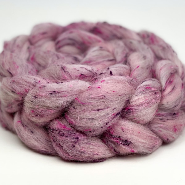 Tweed and Merino Wool Blend 'Pretty in Pink' 4oz Combed Top. Hand Spinning, Wet Felting Roving Fiber - Pink wool with nepps. Ready to Ship!