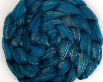 Corriedale Wool Blend 'Cenote' 4oz Combed Top. Hand Spinning, Wet Felting Roving Fiber, Blue Green Wool with Sparkle Nylon. Ready to Ship!