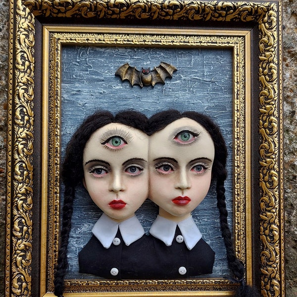 Conjoined twins portrait, handmade doll, weird gothic wall decor, Creepy twin sisters, 3D Portrait, ooak unique home decor