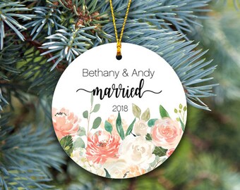 Couple Married Ornament, Newlywed Ornament, Christmas Ornament, Christmas Gift, Personalized Gift, Custom Ornament
