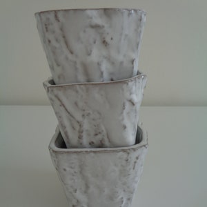 Jarrones individuales de cerámica blanca, terracota esmaltada blanca para mesa, jarrones para ramos, mesa de granja, Acción de Gracias, ramos de boda, juego de 3