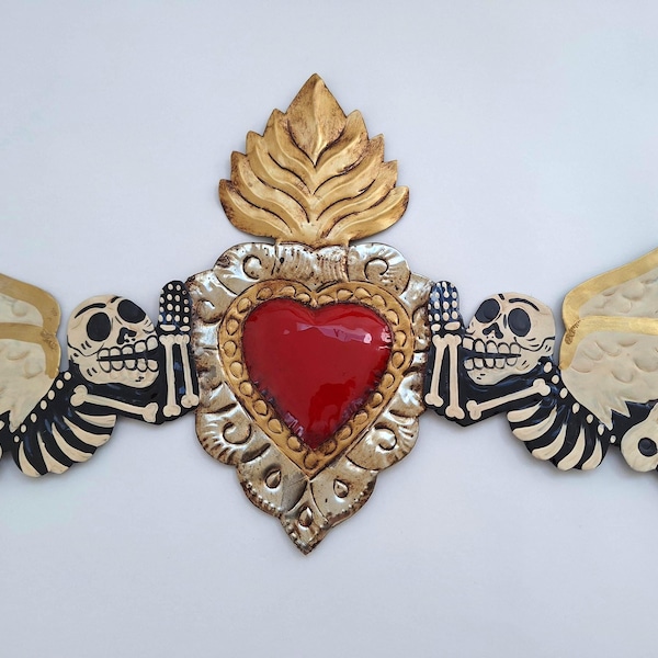 Ángeles/esqueletos grandes del Día de los Muertos con un corazón, decoración de pared artesanal, símbolo del amor eterno, arte popular mexicano, San Valentín