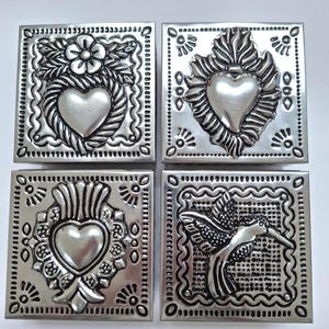 Silberne Blechdosen mit handgearbeitetem Herzdesign, Schmuckschatulle, mexikanische Volkskunst, dekorative handwerkliche Schachtel, Geschenk für Mutter, Lehrerin