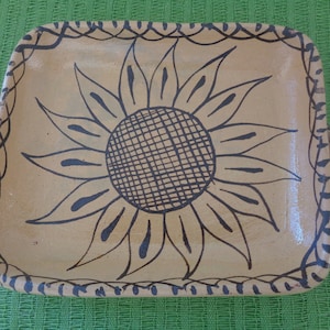 Handpainted Sunflower Clay Tray: Traditional Mexican Folk Art