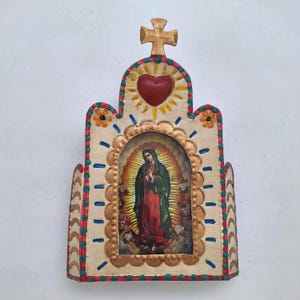 Handgefertigte Jungfrau von Guadalupe Nicho: Mexikanischer religiöser Schrein