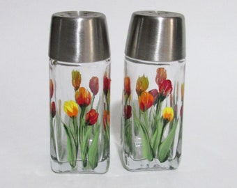 Tulip Salt and Pepper Shakers, Floral Kitchen Decor, Hand-painted Flowers Glass Shaker, Red and Yellow Tulips Decor