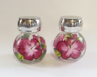 Hibiscus Flower Salt and Pepper Shakers, Floral Kitchen Decor, Hand-painted Burgundy Flowers Glass Shaker Set, Floral Tableware