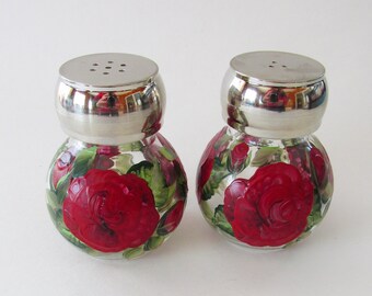 Red Roses Salt and Pepper Shakers, Floral Kitchen Decor, Hand-painted Flowers, Buds, and Leaves on Round Glass Shaker Set, Rose Tableware