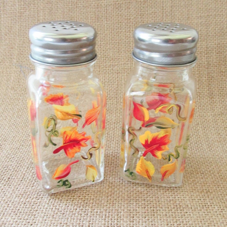 Fall Leaf Salt and Pepper Shakers, Autumn Table Decor, Hand-painted Red Orange Yellow Leaves Glass Decorative Fall Leaf Shaker Set image 7