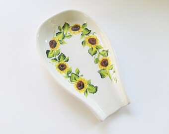 Sunflowers Hand-painted Spoon Holder, Yellow Sun Flowers Vine Around on White Floral Kitchen Decor, Flowered Cooking or Serving Utensil Rest