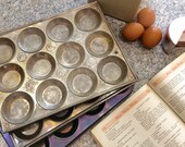 Vintage Set of 3 Large Pocket Tin Tart Baking Trays Made in England