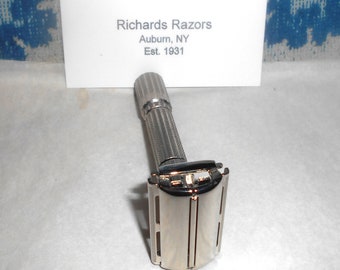 Gillette Fat Boy Razor Adjustable Refurbished Replated Mirror Nickel G1–X3/ Video...https://youtu.be/B7fm-bdWb4o