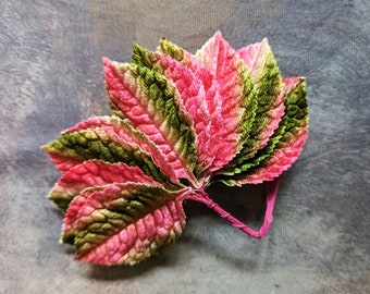 Large Velvet Leaves Vintage Green Hot Pink Ombre Millinery Bunch of 12 for Hats Crafts Scrapbooking NOS