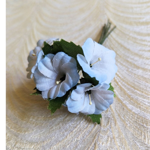 Miniature Pale Blue Morning Glories Bunch of 6 Vintage Flowers Tiny Linen Millinery Flowers for Hat Corsage Dolls Crafts S605