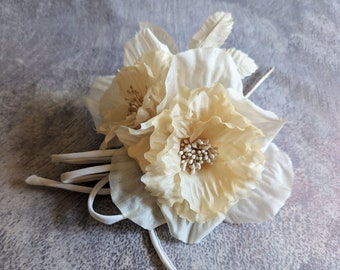 Pale Peachy Gold Silk Blossom and Buds Millinery Flowers for Hats Sashes Gowns Costumes Corsage S681
