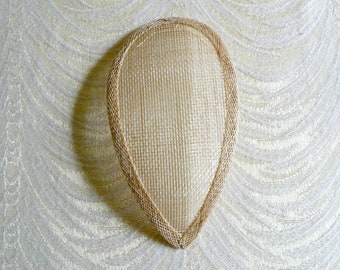 Base naturelle Sinamay Fascinator pour bricolage chapeau chapellerie fourniture forme de larme Beige Tan
